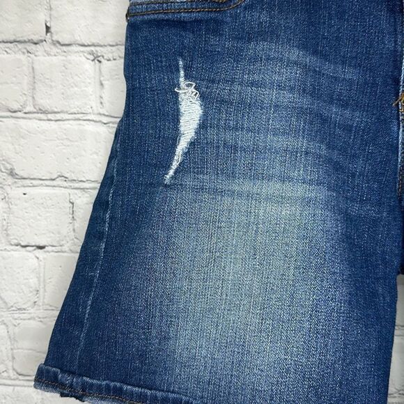 Kut from the Kloth Katy Boyfriend Short Petite Distressed Shorts size 8P - Picture 3 of 9